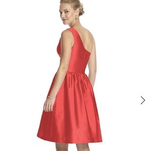 Alfred Sung | formal one shoulder dress size 6 red